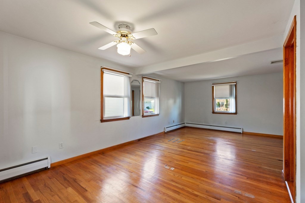 71 Acrebrook Drive Chicopee, MA 01020 - Photo 11 of 31