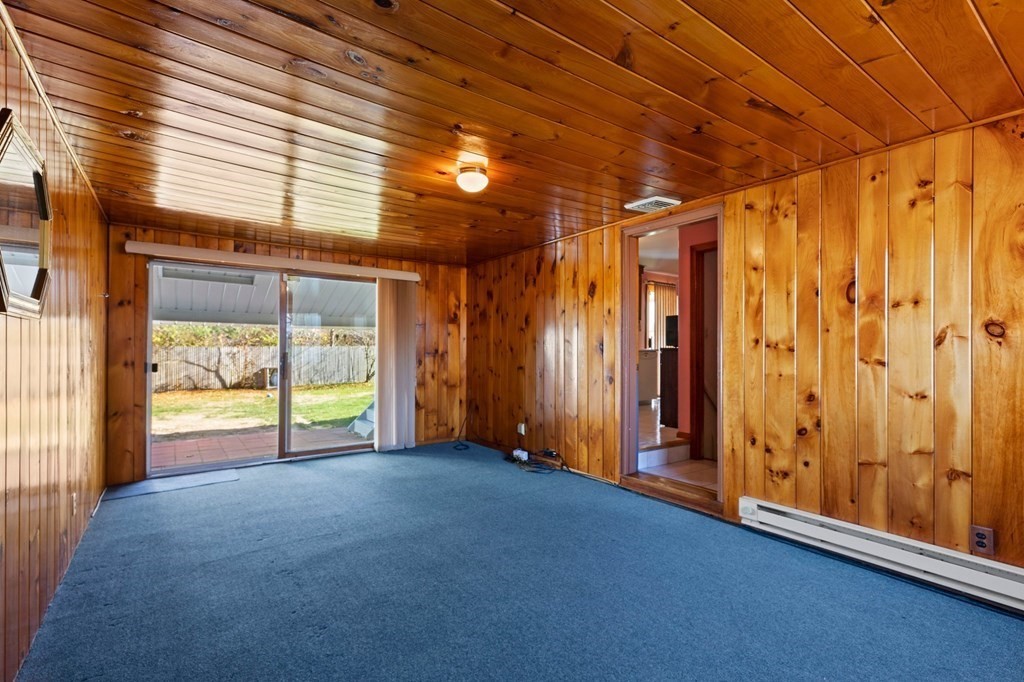 71 Acrebrook Drive Chicopee, MA 01020 - Photo 17 of 31