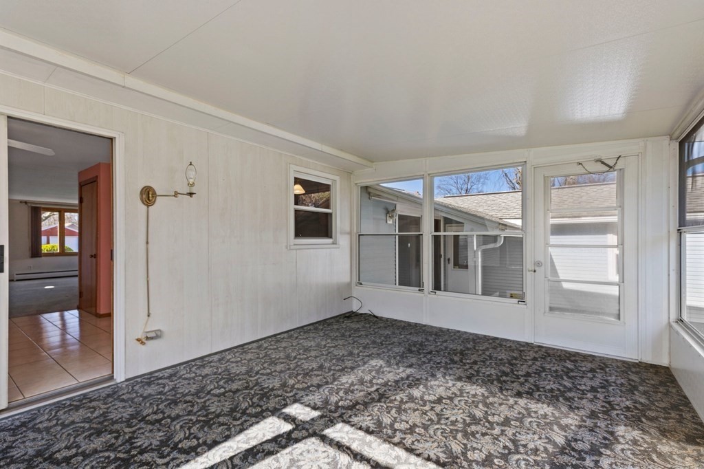 71 Acrebrook Drive Chicopee, MA 01020 - Photo 20 of 31