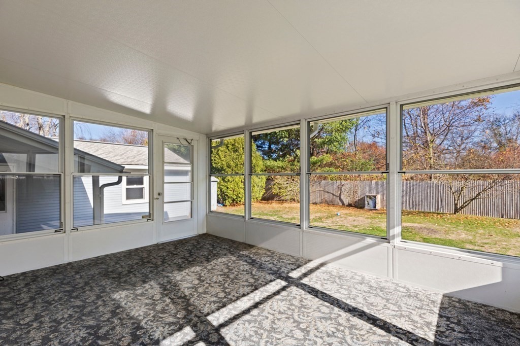 71 Acrebrook Drive Chicopee, MA 01020 - Photo 23 of 31