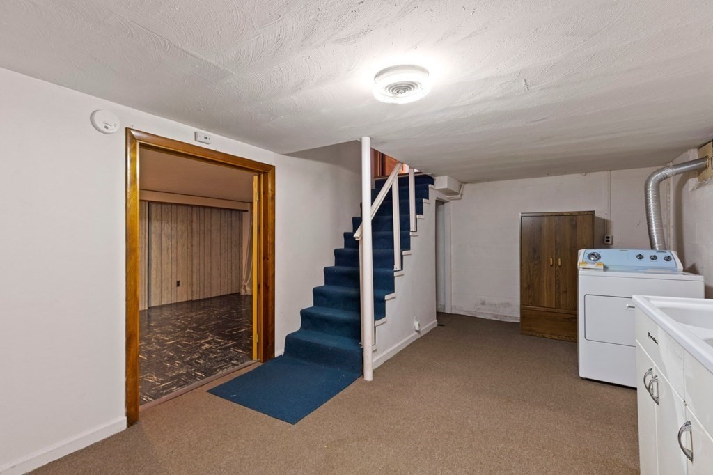 71 Acrebrook Drive Chicopee, MA 01020 - Photo 24 of 31