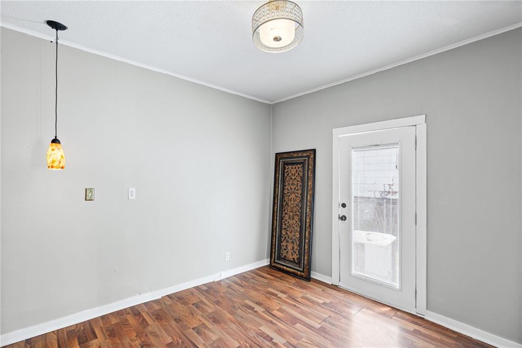 611 North Spring Street Independence, MO 64050 - Photo 9 of 39 Gallery Image 9