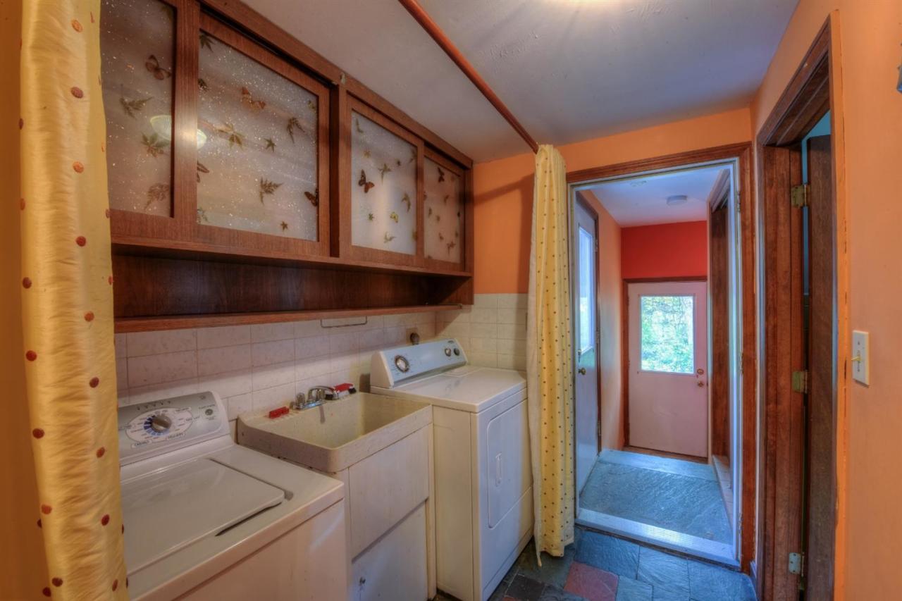 1640 Old Stage Road West Barnstable, MA 02668 - Photo 21 of 35 a utility room with dryer and washer