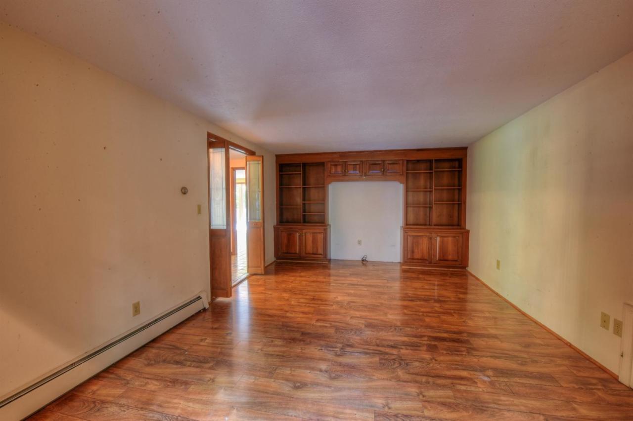 1640 Old Stage Road West Barnstable, MA 02668 - Photo 9 of 35 a view of an empty room and window