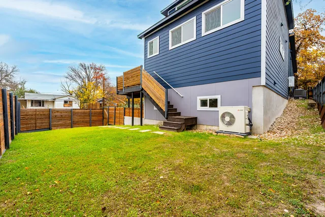 $4,500 | 2016 Peoples Street, Austin, TX 78702