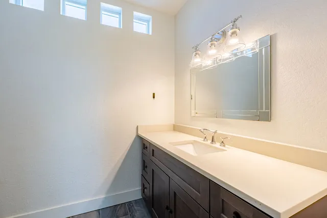 $4,500 | 2016 Peoples Street, Austin, TX 78702