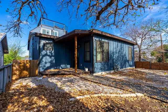 $4,500 | 2016 Peoples Street, Austin, TX 78702