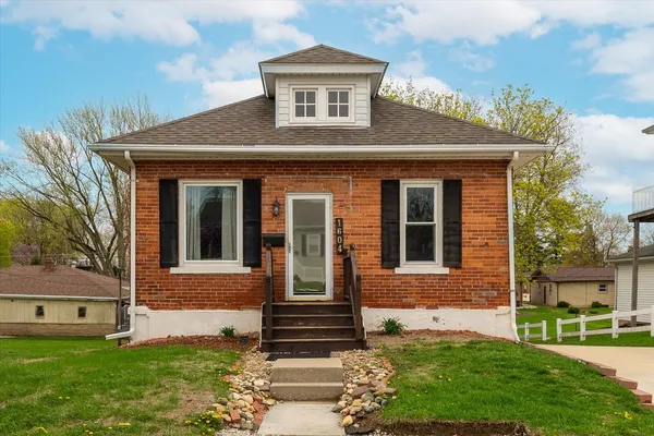 $259,900 | 1604 Sobieski Street, LaSalle, IL 61301