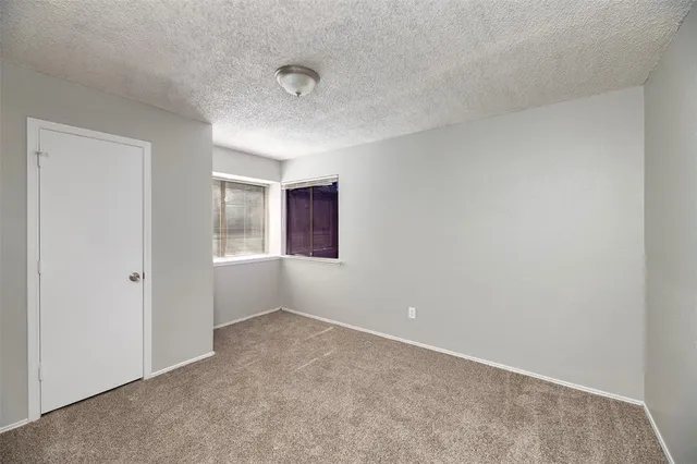 $1,995 | 200 Caprock Drive, Arlington, TX 76018