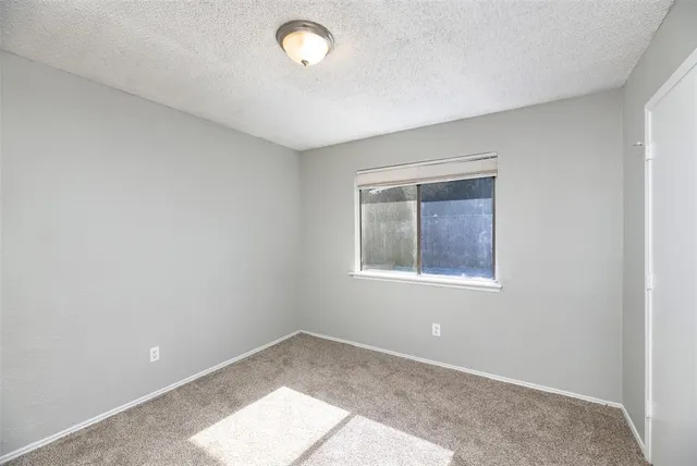 $1,995 | 200 Caprock Drive, Arlington, TX 76018