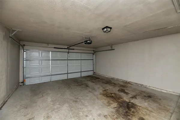 $1,995 | 200 Caprock Drive, Arlington, TX 76018