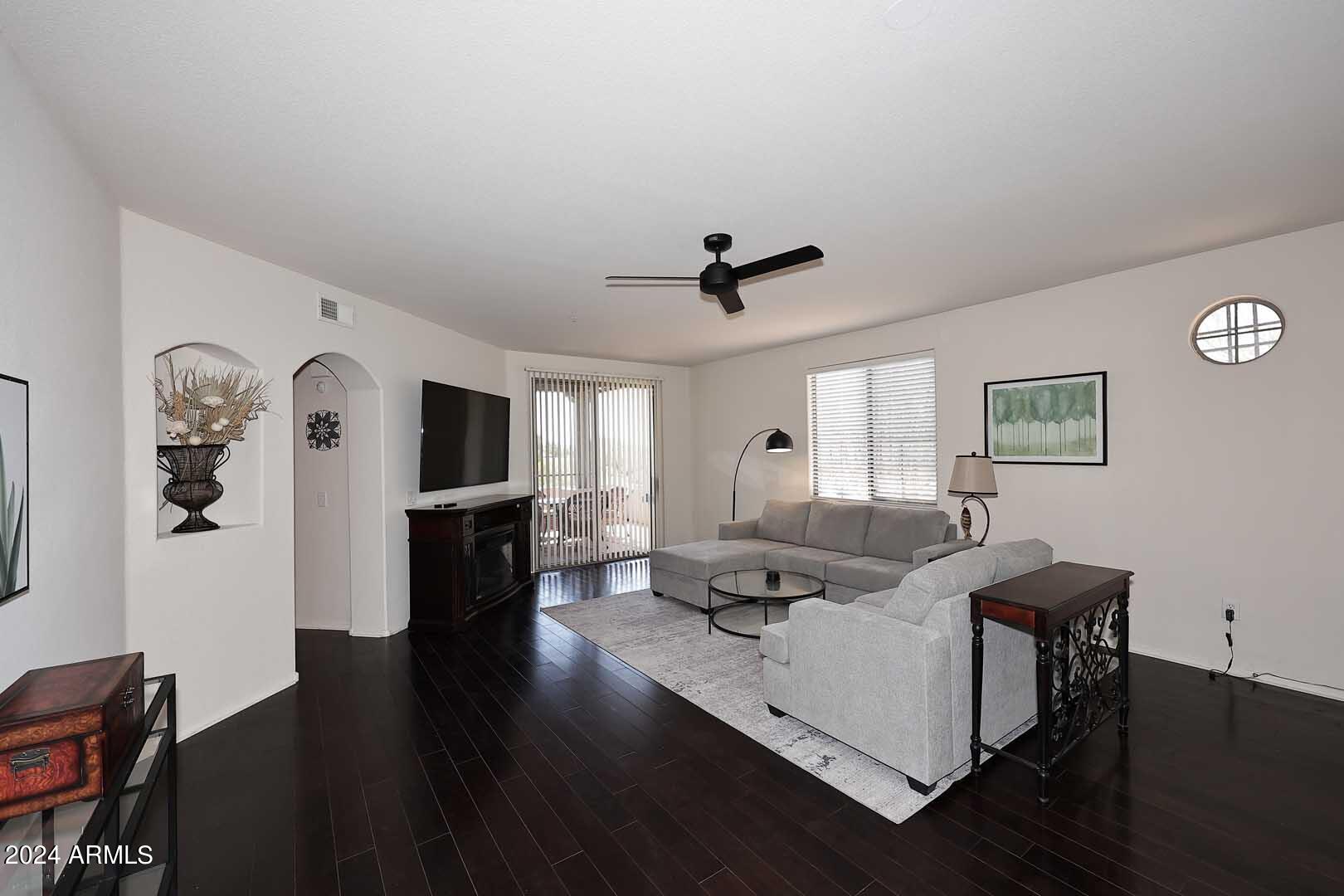 20801 North 90th Place, Unit 170 Scottsdale, AZ 85255 - Photo 12 of 52 Great Room