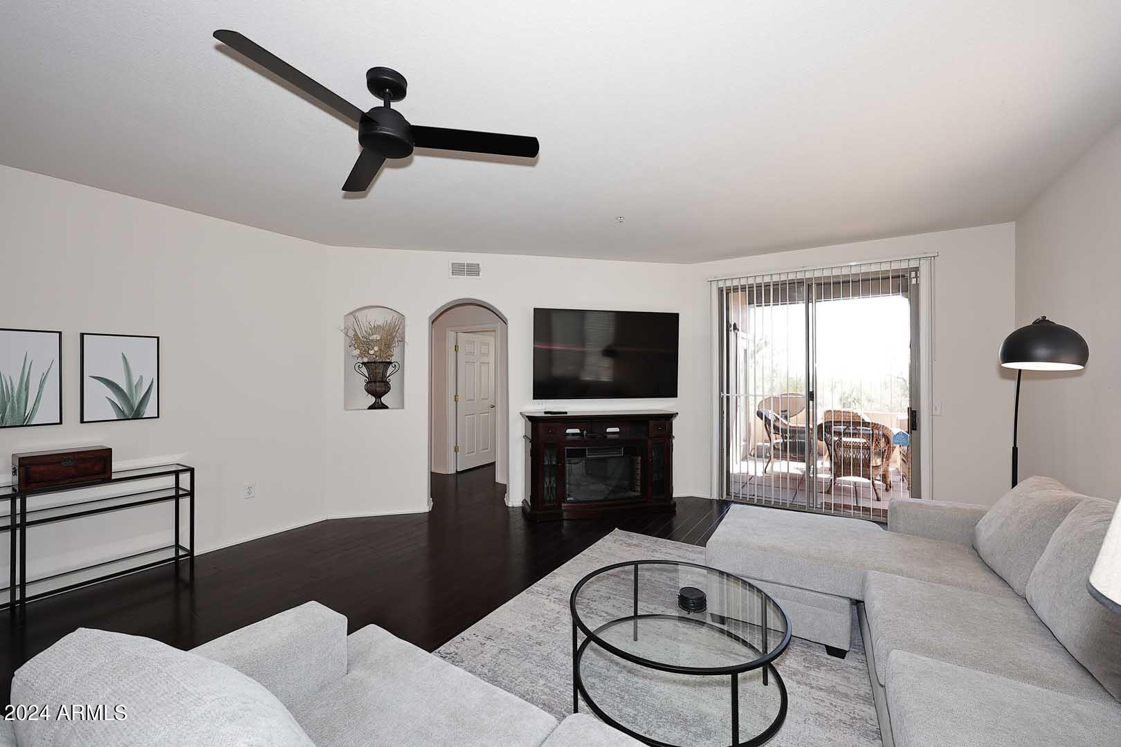20801 North 90th Place, Unit 170 Scottsdale, AZ 85255 - Photo 13 of 52 Great Room2