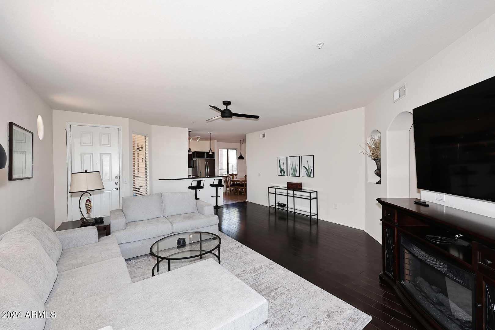 20801 North 90th Place, Unit 170 Scottsdale, AZ 85255 - Photo 14 of 52 Great Room-Kitchen