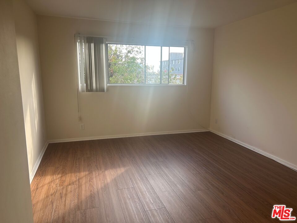 1440 Reeves Street, Unit 203 Los Angeles, CA 90035 - Photo 8 of 11