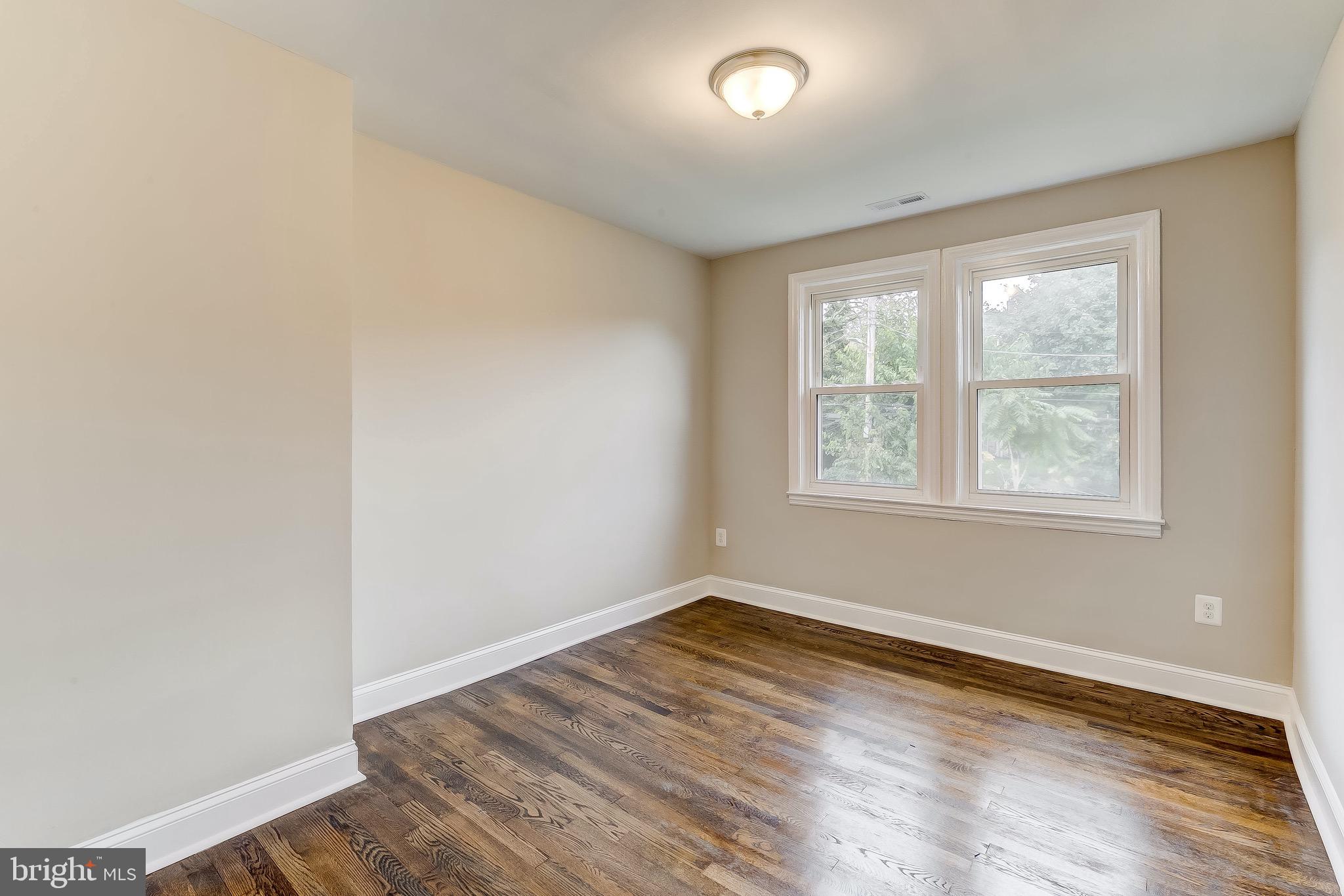 1624 Northgate Road Baltimore, MD 21218 - Photo 28 of 48