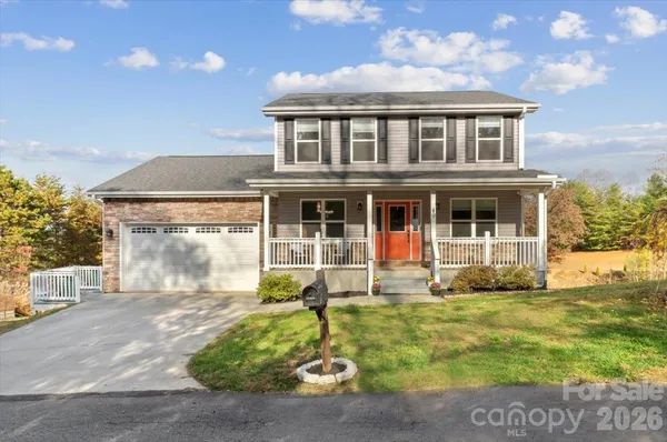 $580,000 | 9 Old Amber Drive, Weaverville, NC 28787