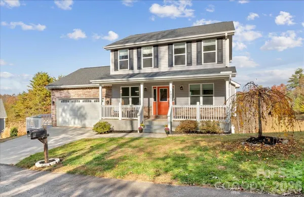 $580,000 | 9 Old Amber Drive, Weaverville, NC 28787