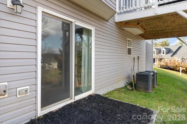 $580,000 | 9 Old Amber Drive, Weaverville, NC 28787