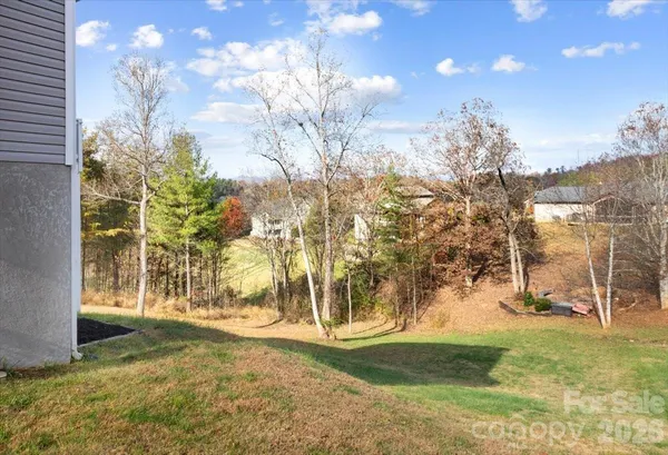 $580,000 | 9 Old Amber Drive, Weaverville, NC 28787