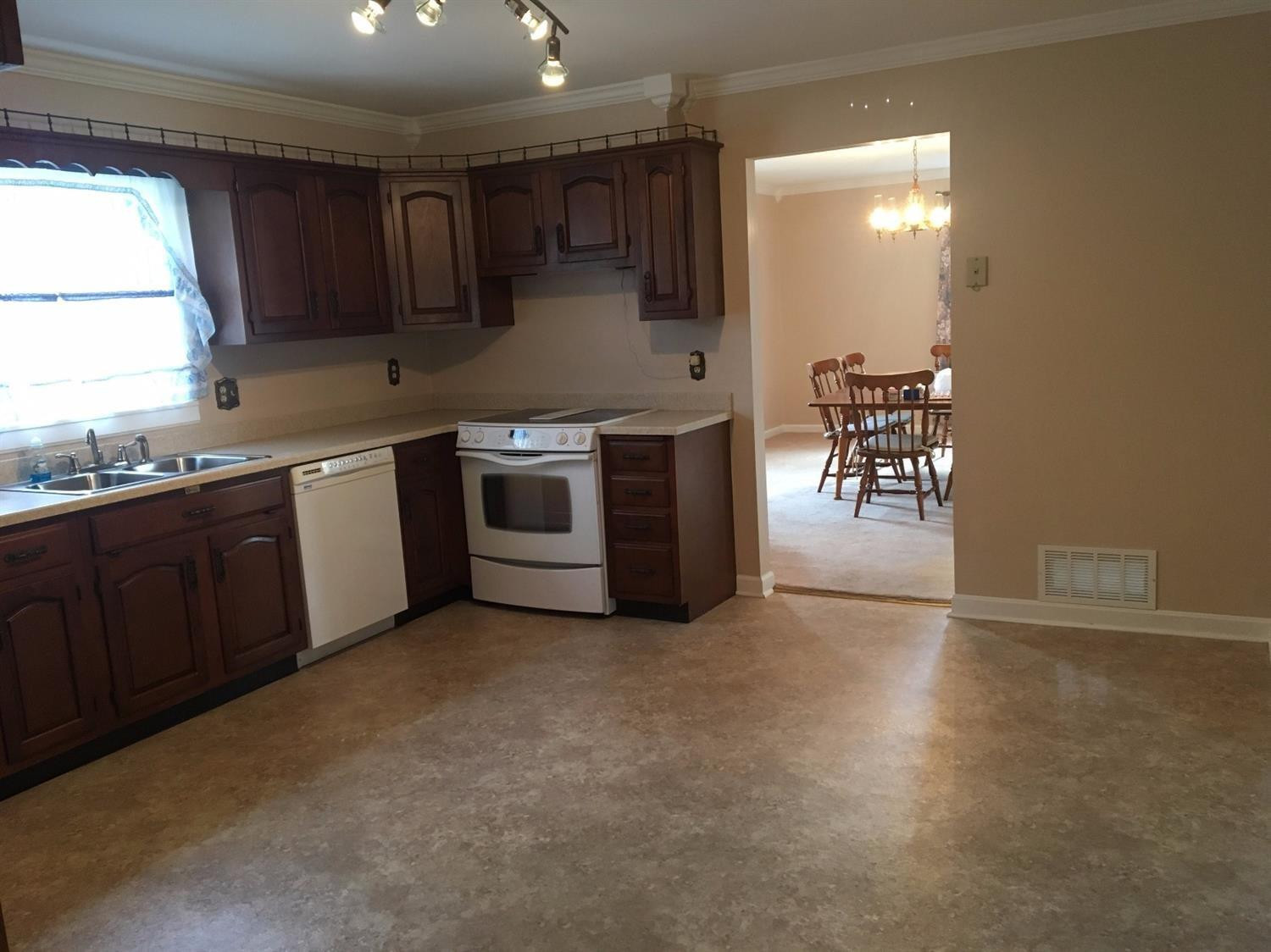 4527 Camargo Road Mount Sterling, KY 40353 - Photo 10 of 22 Photo 10