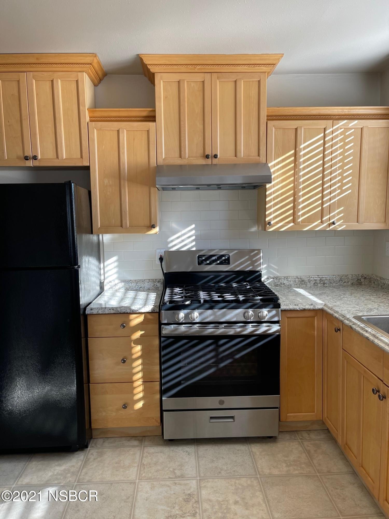 121 North N Street Lompoc, CA 93436 - Photo 24 of 33 121 North "N" Street (House)