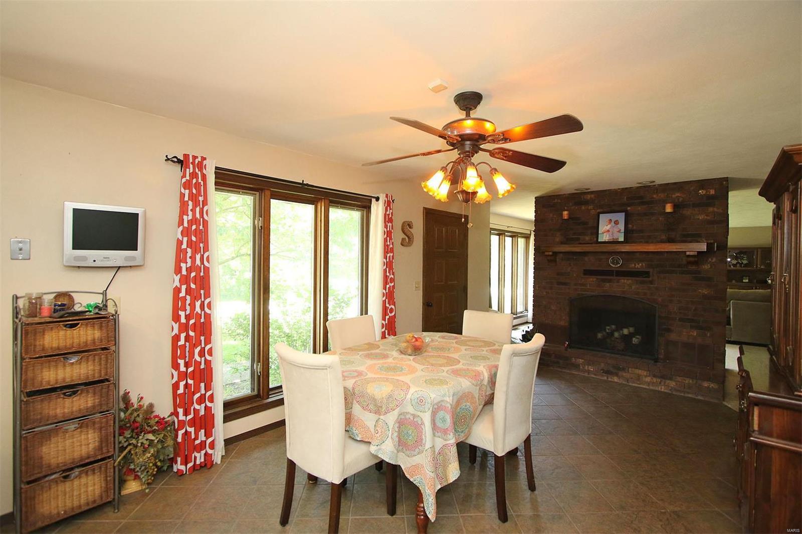 804 Arkansas Road Highland, IL 62249 - Photo 12 of 79