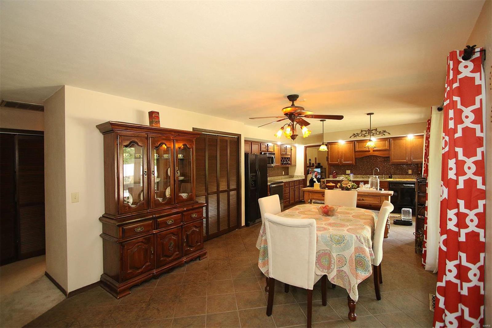 804 Arkansas Road Highland, IL 62249 - Photo 13 of 79