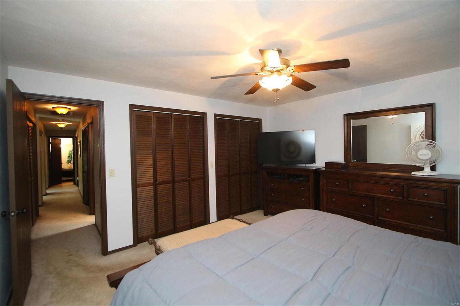 804 Arkansas Road Highland, IL 62249 - Photo 27 of 79