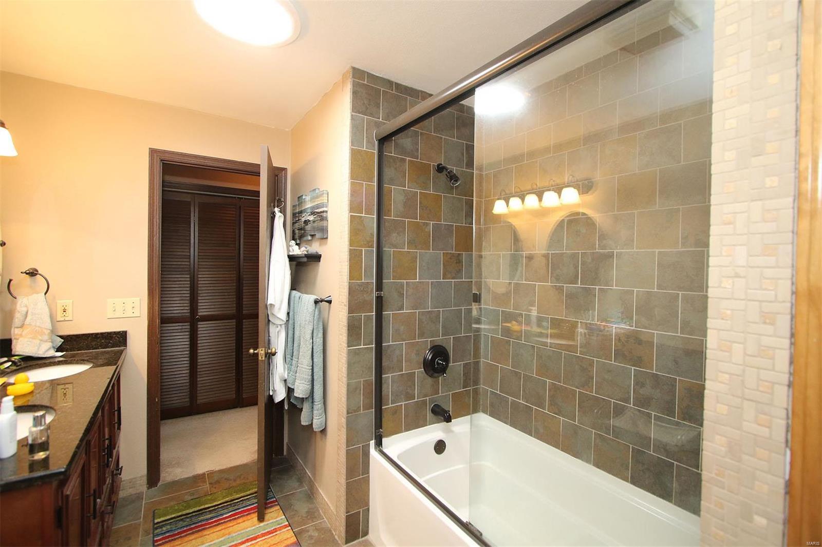 804 Arkansas Road Highland, IL 62249 - Photo 35 of 79