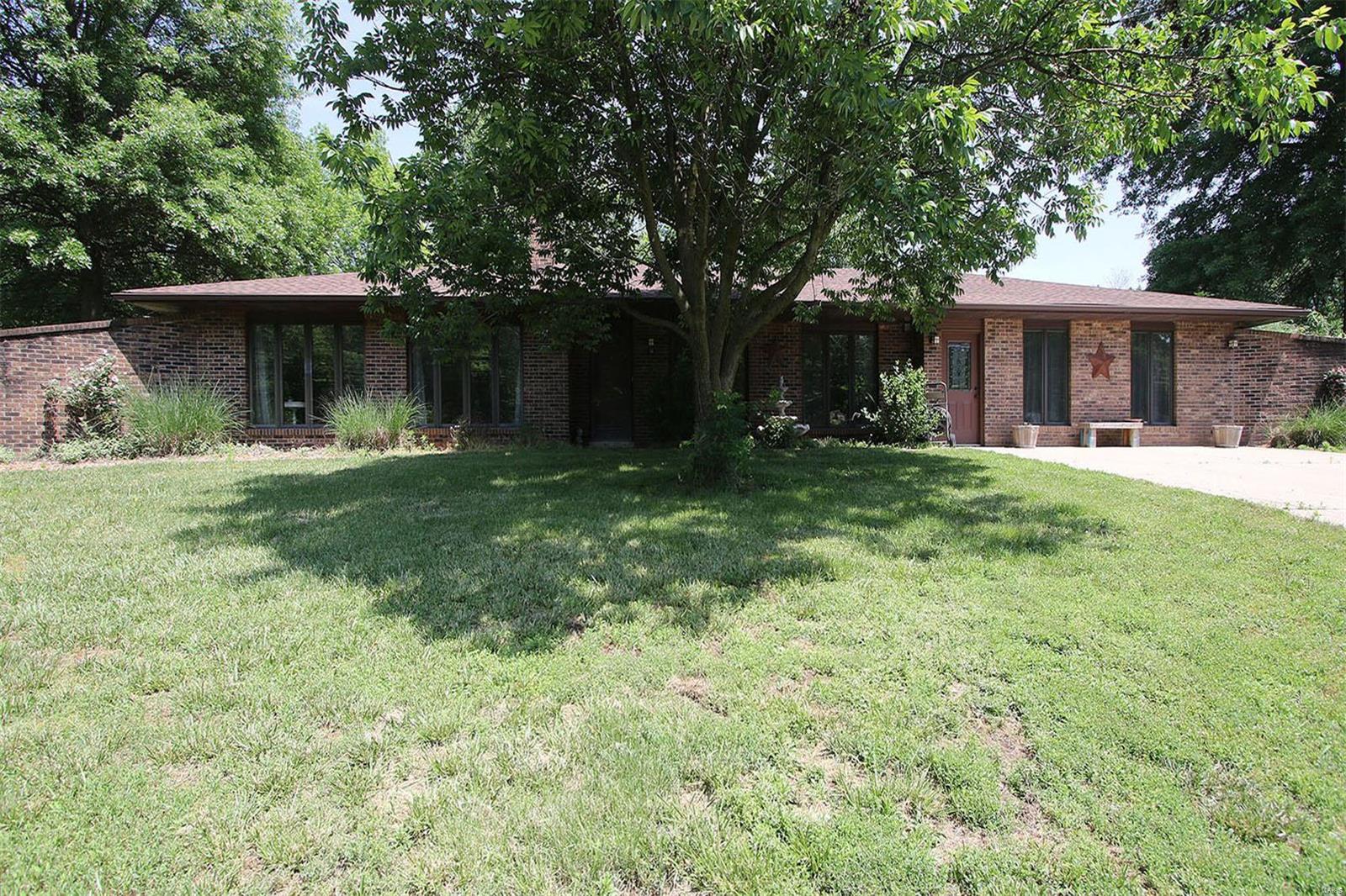 804 Arkansas Road Highland, IL 62249 - Photo 39 of 79