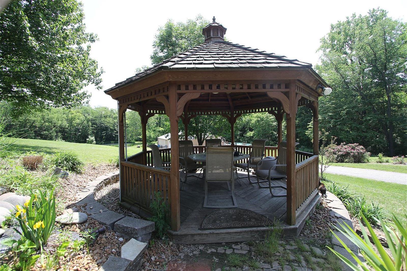 804 Arkansas Road Highland, IL 62249 - Photo 45 of 79