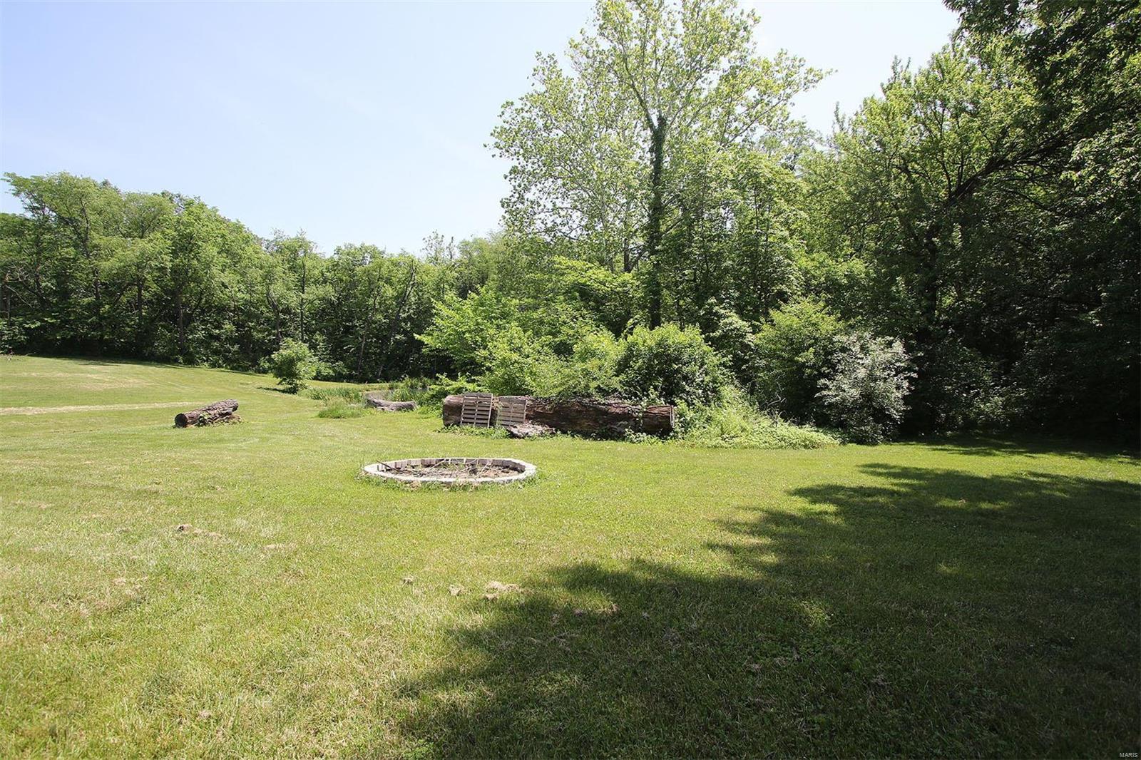 804 Arkansas Road Highland, IL 62249 - Photo 55 of 79