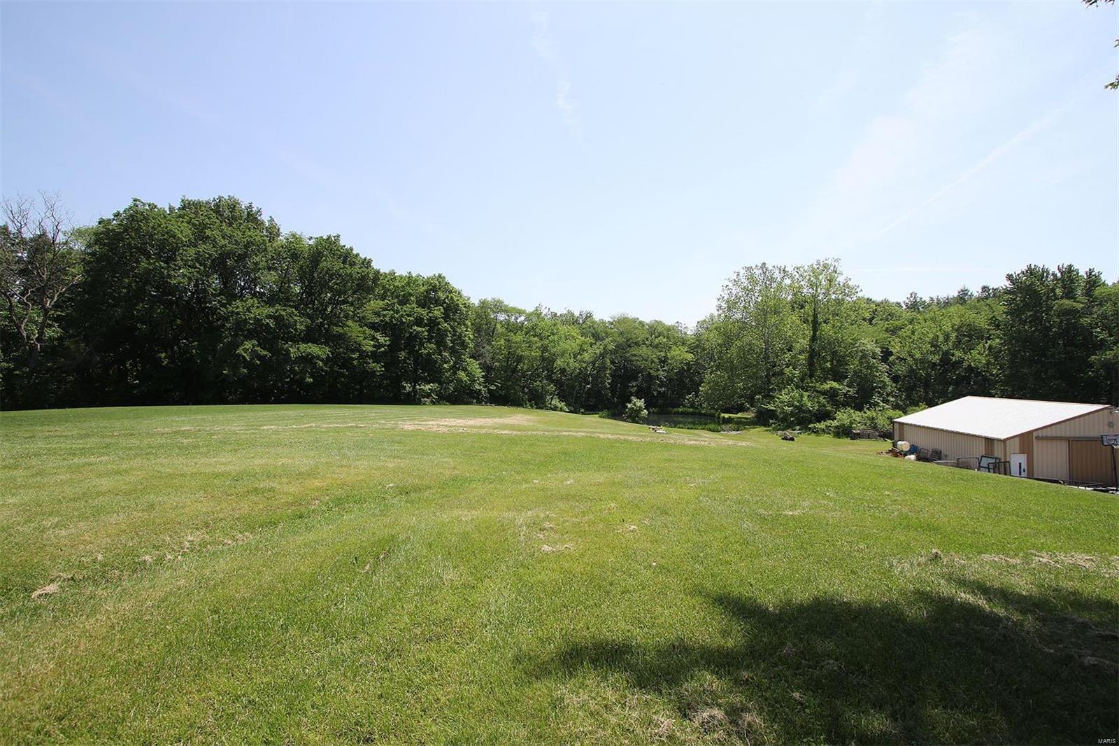 804 Arkansas Road Highland, IL 62249 - Photo 63 of 79