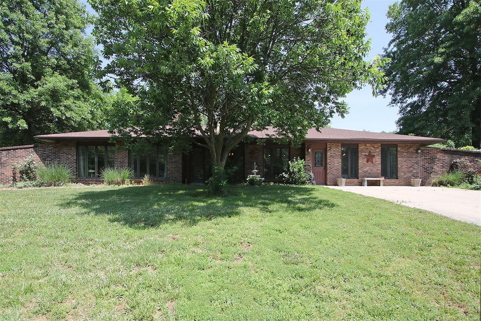 804 Arkansas Road Highland, IL 62249 - Photo 66 of 79