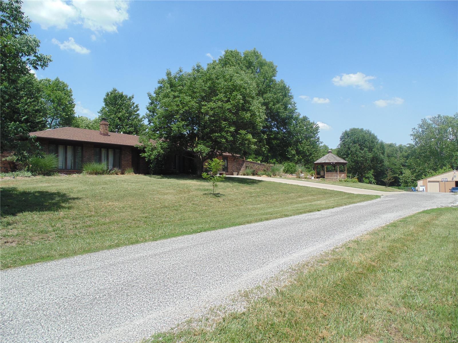 804 Arkansas Road Highland, IL 62249 - Photo 76 of 79