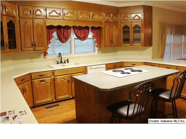 101 Oxmoore Road Oxford, AL 36203 - Photo 6 of 32