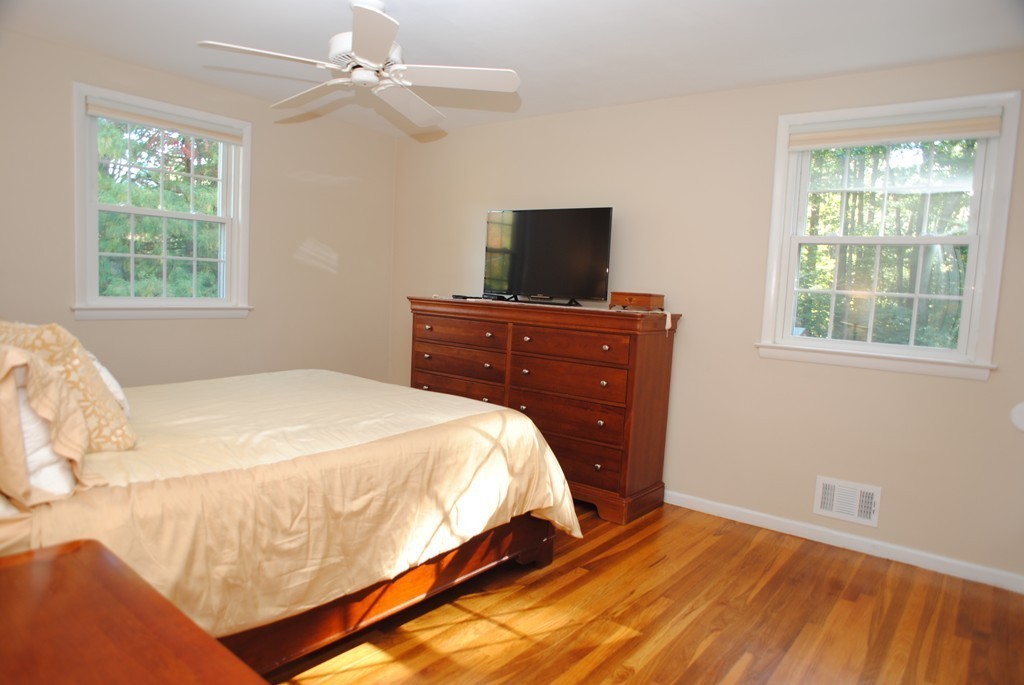 11 Hickory Road Sudbury, MA 01776 - Photo 15 of 27