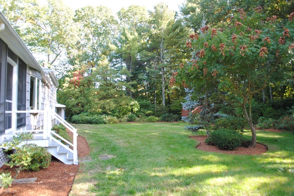 11 Hickory Road Sudbury, MA 01776 - Photo 24 of 27