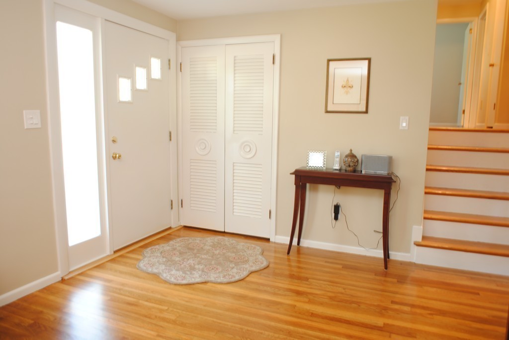 11 Hickory Road Sudbury, MA 01776 - Photo 3 of 27