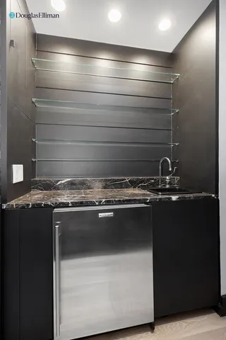 $35,000 | 238 East 67th Street | Lenox Hill