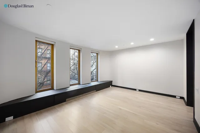 $35,000 | 238 East 67th Street | Lenox Hill