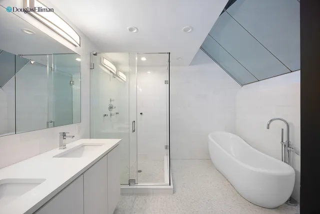 $35,000 | 238 East 67th Street | Lenox Hill