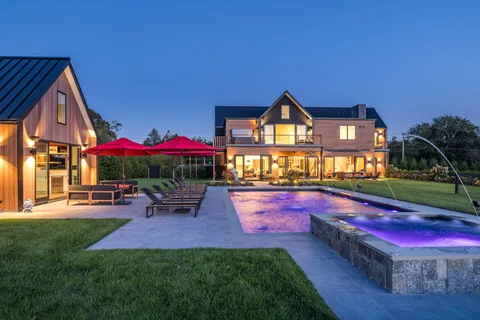 1224 Head Of Pond Road, Water Mill, NY 11976