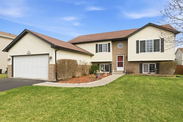 $385,000 | 1104 Weinberger Circle, Joliet, IL 60431