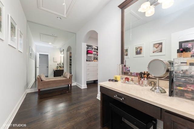 122 Walnut Street Elmhurst, IL 60126 - Photo 17 of 41 a bathroom with a sink double vanity and a mirror