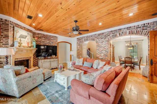 $1,375,000 | 3340 Volley Campbell Road, Terry, MS 39170