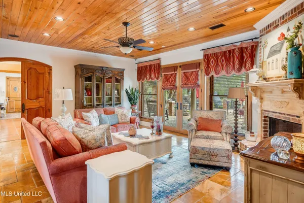 $1,350,000 | 3340 Volley Campbell Road, Terry, MS 39170