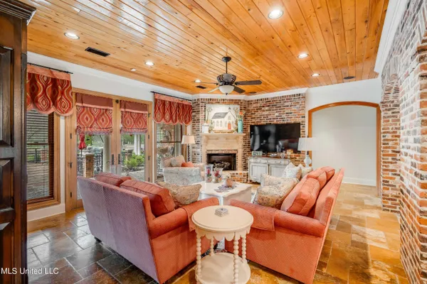 $1,350,000 | 3340 Volley Campbell Road, Terry, MS 39170