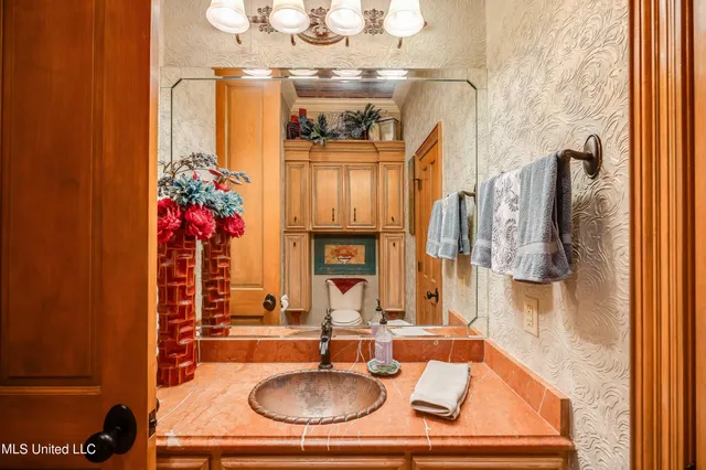 $1,375,000 | 3340 Volley Campbell Road, Terry, MS 39170